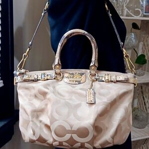 Coach Madison Signature Embossed Snakeskin Shoulderbag HangTag Champagne Likenew